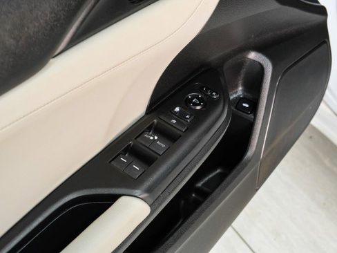 Used 2022 Honda Insight Touring image 40