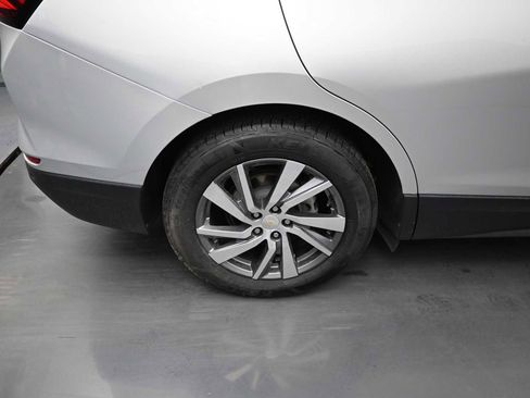 Used 2022 Chevrolet Equinox Premier image 10