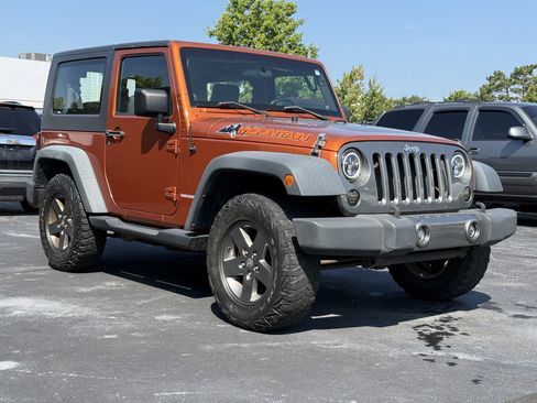 Used 2010 Jeep Wrangler Sport AWD/4WD image 2