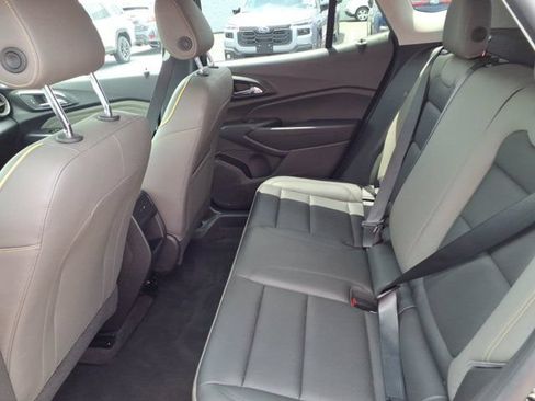 Used 2025 Chevrolet Trax ACTIV w/ Driver Confidence Package FWD image 25