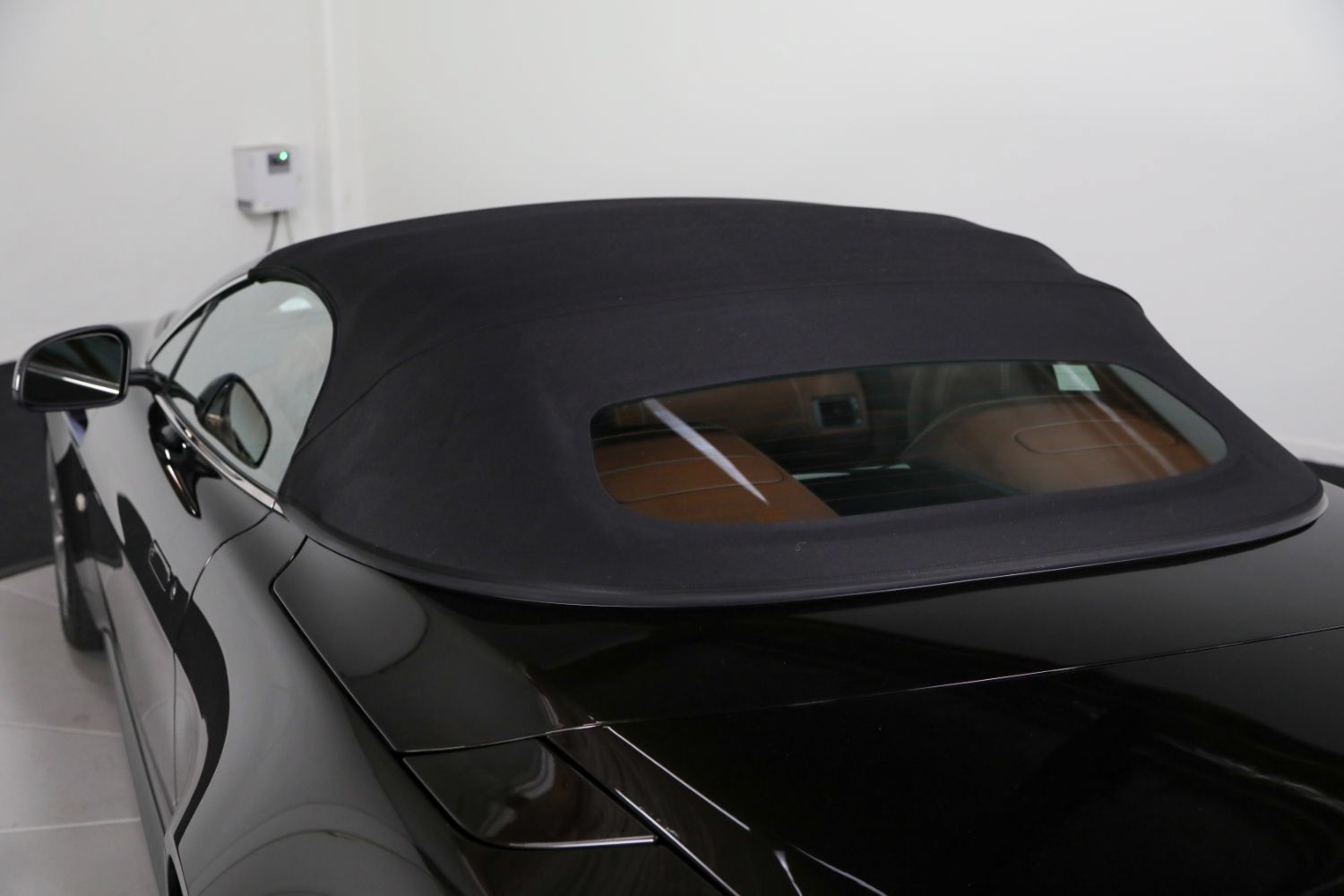 Used 2012 Aston Martin V8 Vantage N420 RWD image 25