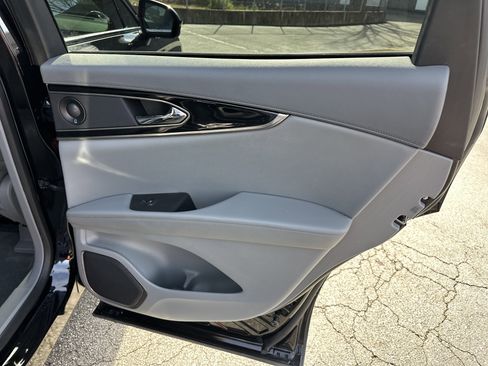 Used 2021 Lincoln Nautilus Reserve w/ Monochromatic Package image 18