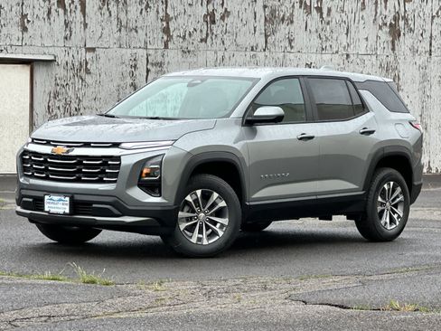 New 2026 Chevrolet Equinox LT w/ Safety and Technology Package AWD/4WD image 1