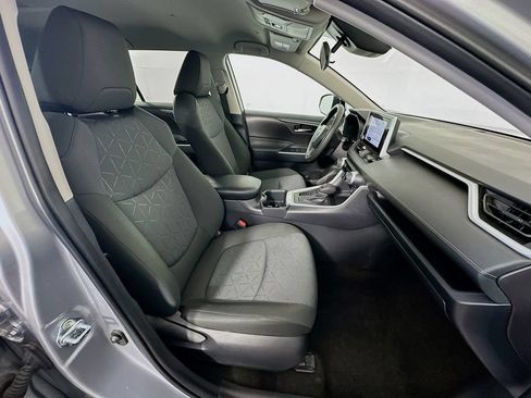 Certified 2025 Toyota RAV4 XLE FWD image 27