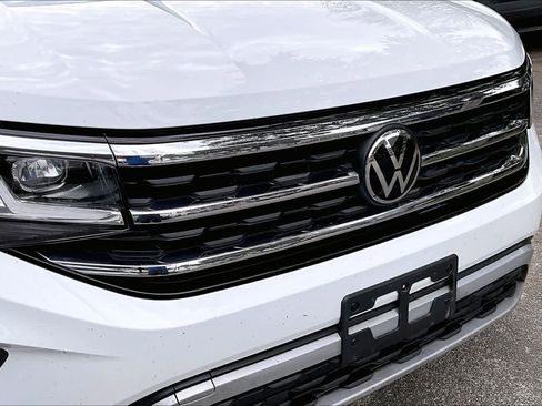 Certified 2023 Volkswagen Atlas SE image 32