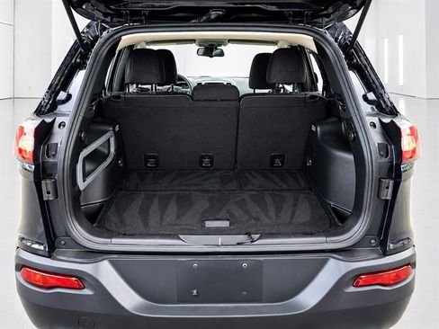 Used 2015 Jeep Cherokee Latitude AWD/4WD image 14