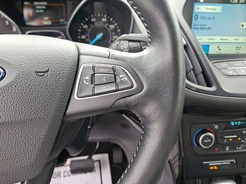 Used 2019 Ford Escape SEL image 24