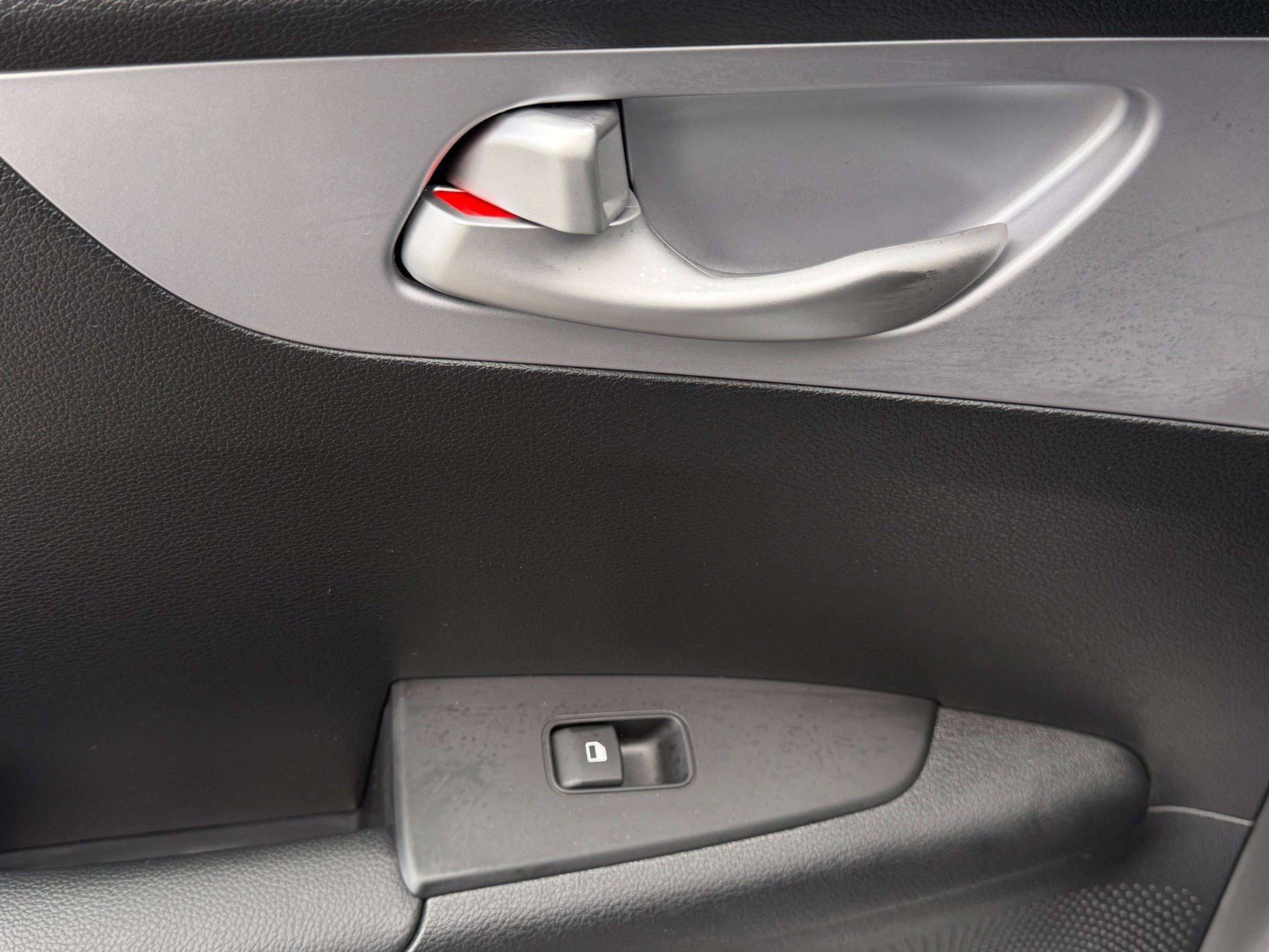 Used 2024 Kia Forte LXS FWD image 21