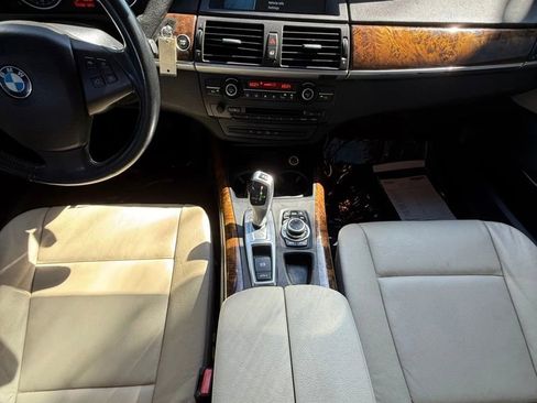 Used 2011 BMW X5 xDrive35i image 16
