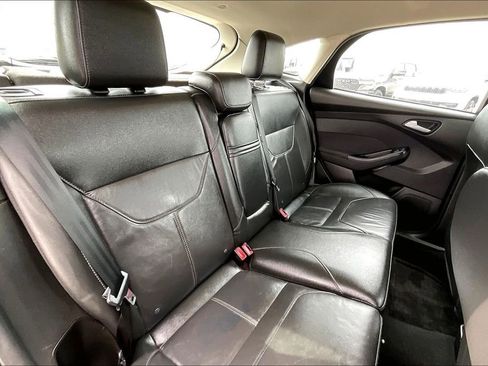 Used 2016 Ford Focus SE w/ Equipment Group 201A FWD image 21