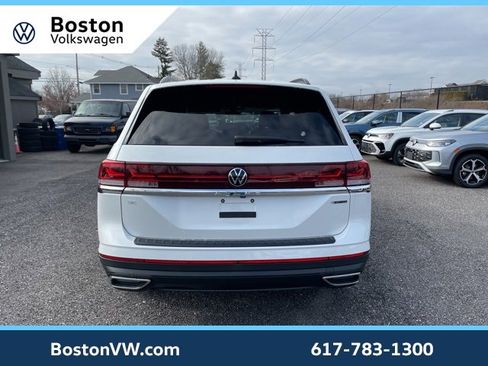 New 2026 Volkswagen Atlas SE image 3