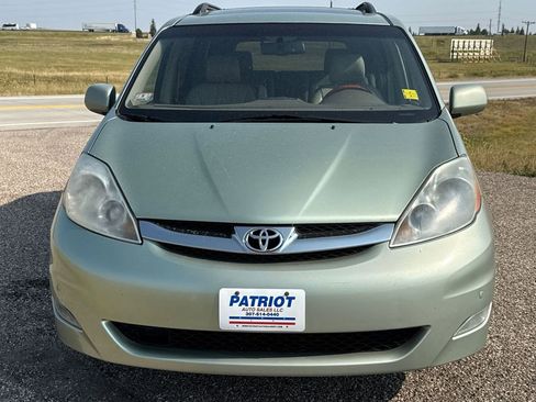 Used 2008 Toyota Sienna XLE Limited image 8