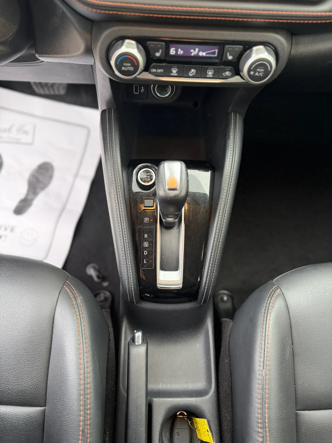 Used 2020 Nissan Kicks SR w/ SR Premium Package FWD image 16