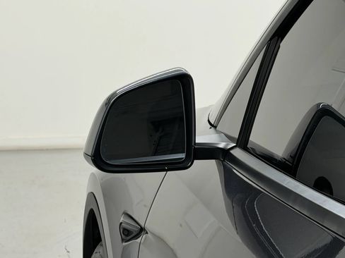 Used 2021 Tesla Model Y Long Range AWD/4WD image 39