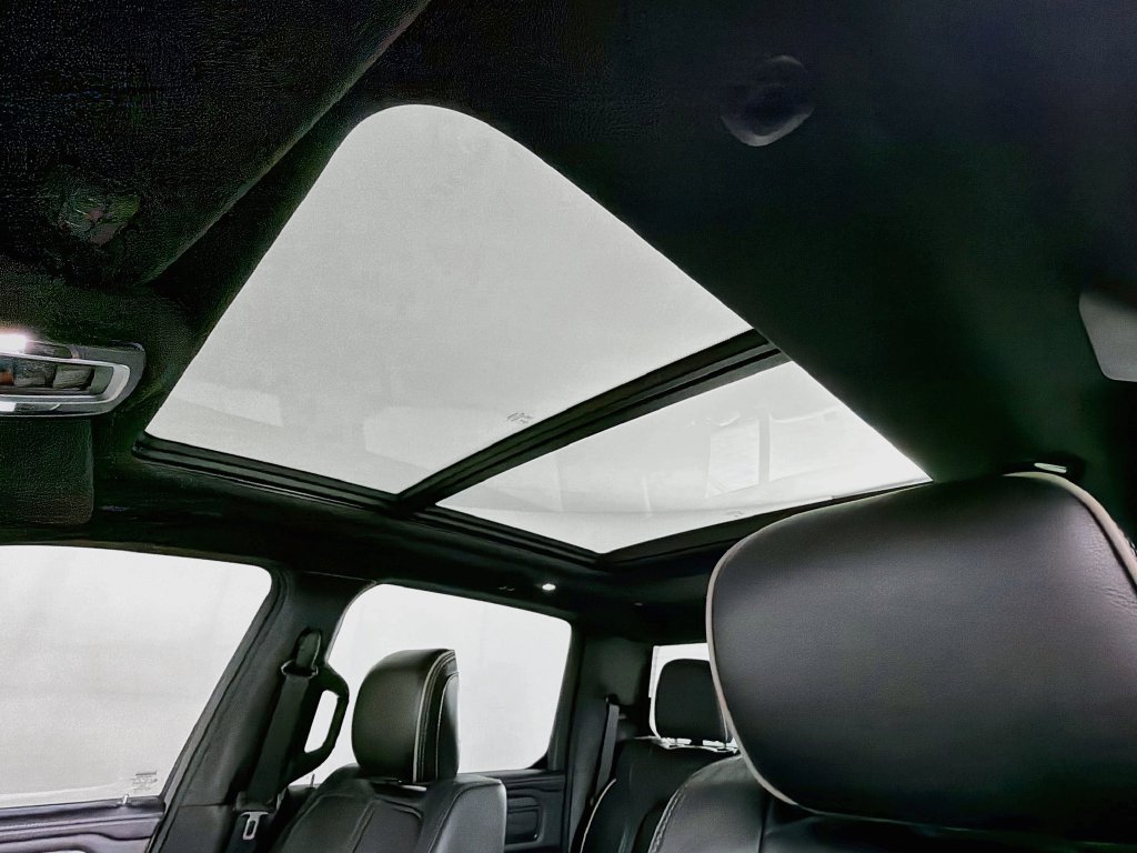 Used 2020 RAM 1500 Limited w/ Black Appearance Package AWD/4WD image 23