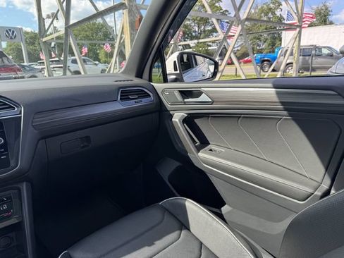 Used 2024 Volkswagen Tiguan SEL R-Line AWD/4WD image 15