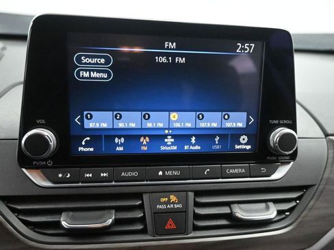 Used 2024 Nissan Altima 2.5 SV image 37