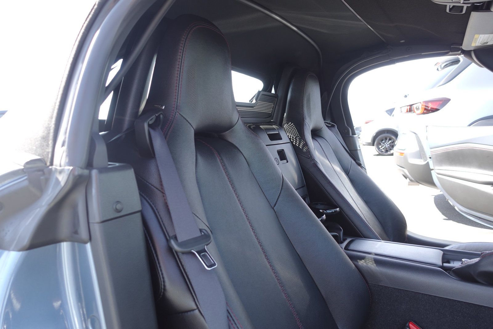 Used 2016 MAZDA MX-5 Miata Grand Touring RWD image 12