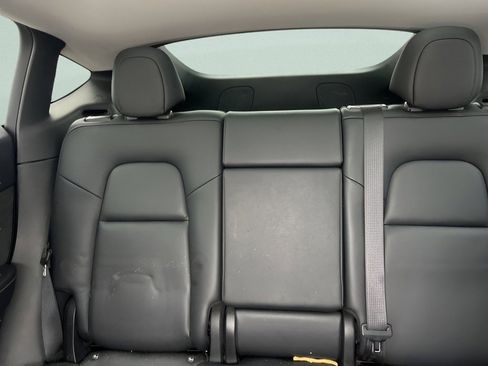 Used 2022 Tesla Model Y Performance image 23