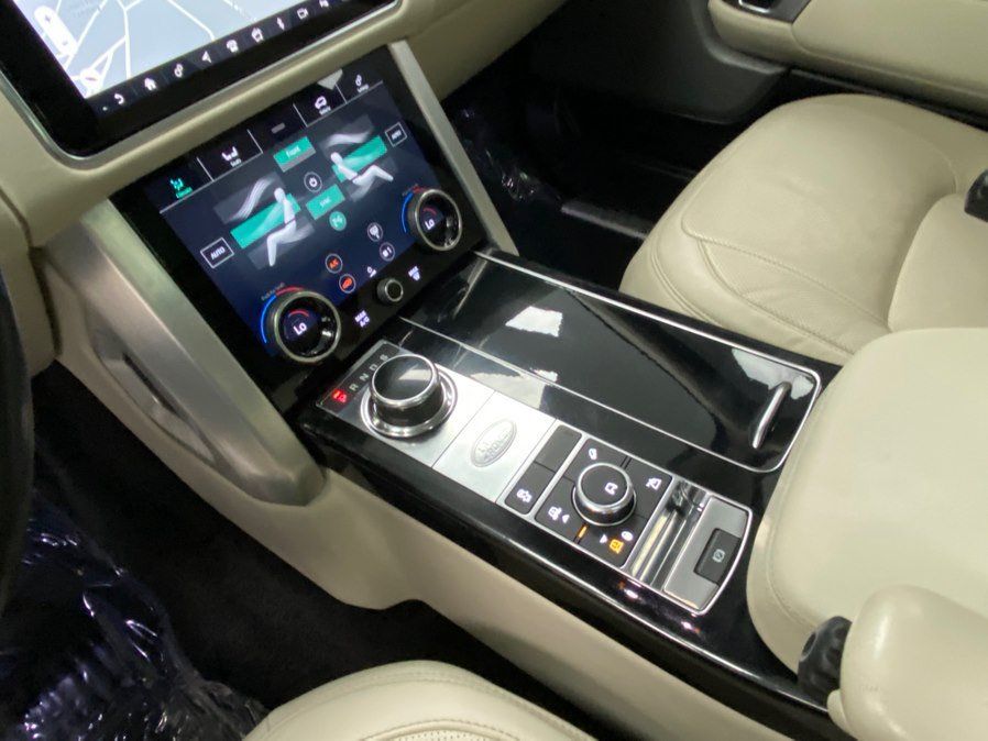Used 2018 Land Rover Range Rover Supercharged AWD/4WD image 29