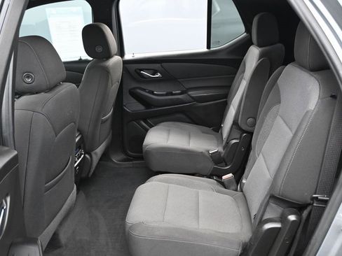 Used 2023 Chevrolet Traverse LT w/ LPO, Floor Liner Package image 36