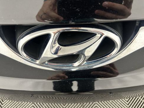 Used 2015 Hyundai Elantra Limited FWD image 29