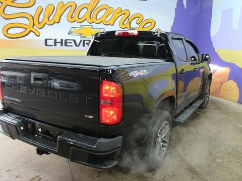 Used 2022 Chevrolet Colorado W/T w/ Custom Special Edition image 8