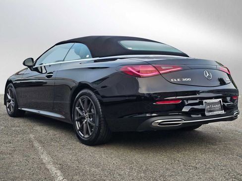 Used 2026 Mercedes-Benz CLE 300 4MATIC Cabriolet image 5