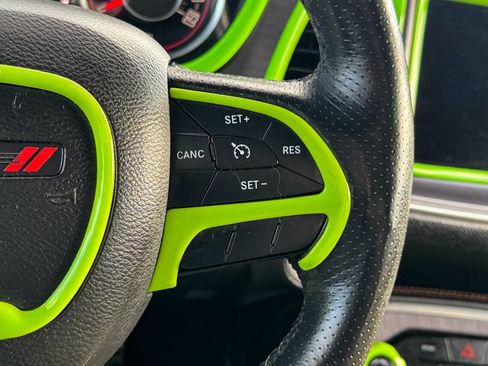 Used 2015 Dodge Challenger R/T Plus image 39