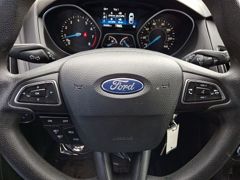Used 2017 Ford Focus SE image 20
