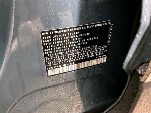 Used 2020 Volkswagen Tiguan SE image 27