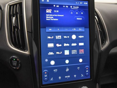 Used 2024 Ford Edge SEL image 18