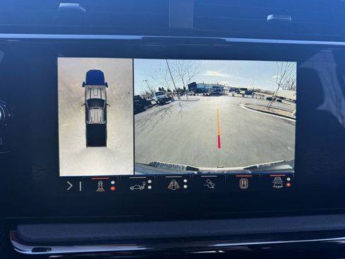 Used 2024 GMC Sierra 2500 AT4 w/ Technology Package image 27