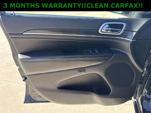 Used 2018 Jeep Grand Cherokee Limited image 12