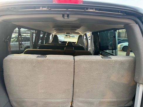 Used 2017 Chevrolet Express 3500 LT w/ LT Preferred Equipment Group image 28