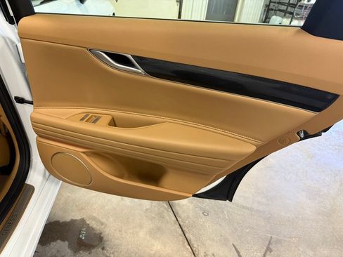 Certified 2025 Genesis G80 2.5T AWD/4WD image 30