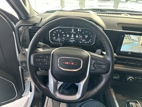 Used 2022 GMC Sierra 1500 SLT w/ SLT Convenience Package image 13