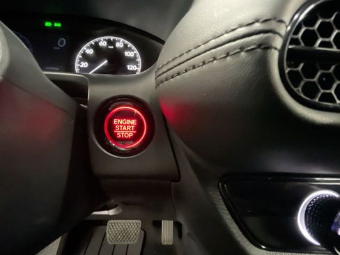 Used 2025 Honda HR-V LX image 16