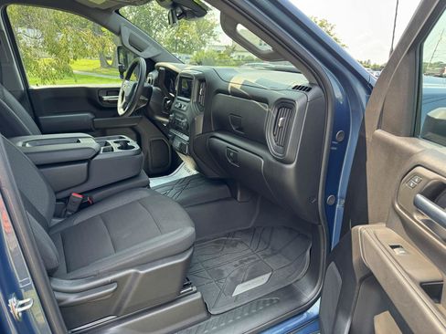 Used 2024 Chevrolet Silverado 2500 Custom w/ Custom Value Package AWD/4WD image 14