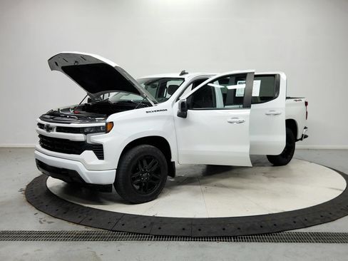 Used 2023 Chevrolet Silverado 1500 RST w/ Rally Edition AWD/4WD image 12