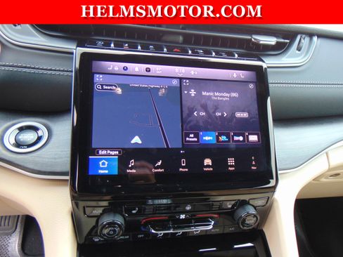 New 2025 Jeep Grand Cherokee Limited RWD image 25