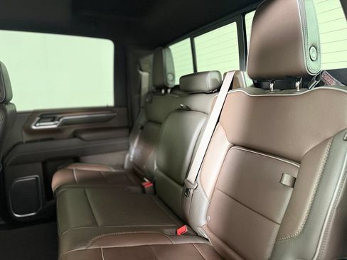 Used 2024 GMC Sierra 2500 Denali w/ Denali Reserve Package AWD/4WD image 24