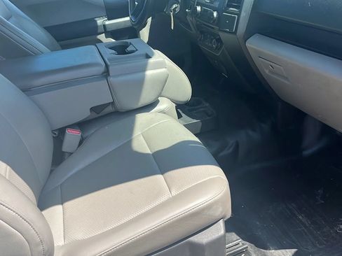 Used 2016 Ford F150 XL w/ Equipment Group 101A Mid RWD image 12