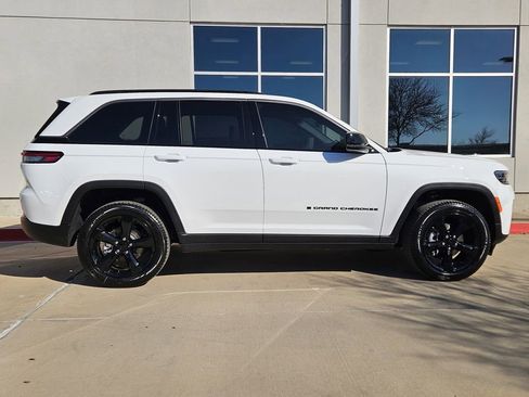 New 2026 Jeep Grand Cherokee Limited w/ Limited Altitude Package image 2
