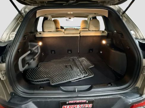 Used 2017 Jeep Cherokee Latitude w/ True North Edition AWD/4WD image 25