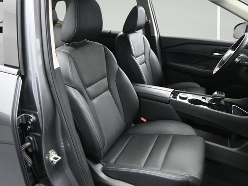 Certified 2025 Nissan Rogue SL w/ SL Premium Package AWD/4WD image 14