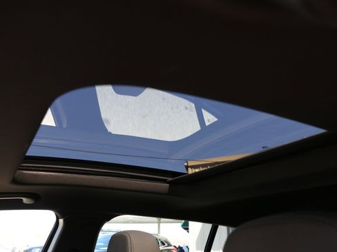 Used 2025 Alfa Romeo Tonale image 25