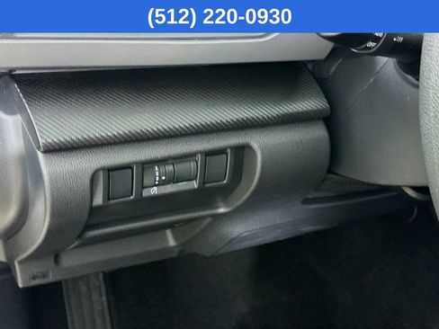 Used 2026 Subaru Crosstrek 2.5i Premium AWD/4WD image 11