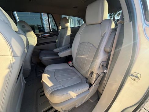 Used 2014 Buick Enclave Leather FWD image 25