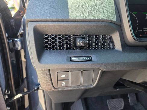Used 2025 Honda CR-V Sport-L image 24